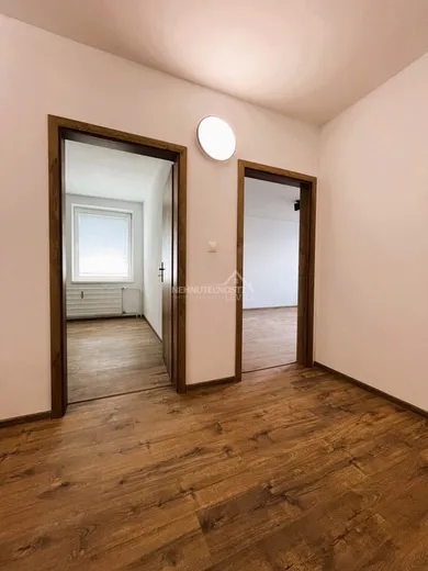 Na predaj 3-izbový byt, 67 m², Levice, P. Jilemníckeho