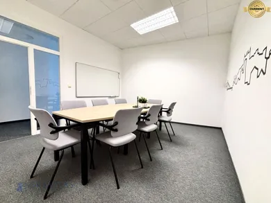 Na prenájom komerčné, 22 m², Bratislava-Ružinov, Prievozská