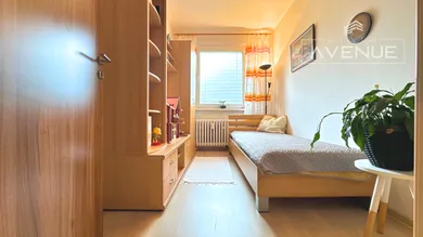 Na predaj 3-izbový byt, 60 m², Martin, Záturčie