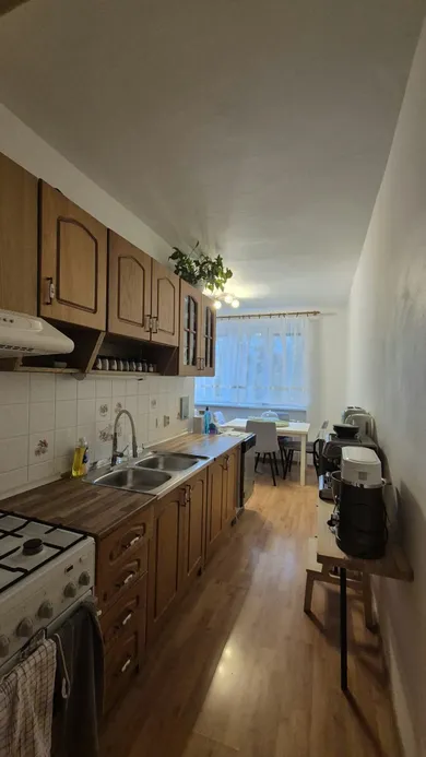 Na predaj 3-izbový byt, 81 m², Nitra, Tehelná