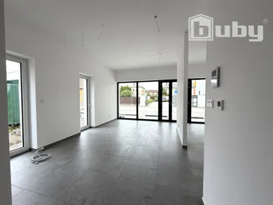Квартири на продаж, 2-кімнатні, Martin · €123 000