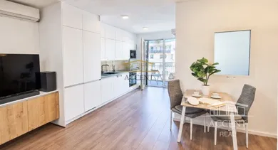 Na prenájom 2-izbový byt, 40 m², Bratislava-Ružinov, Galvaniho