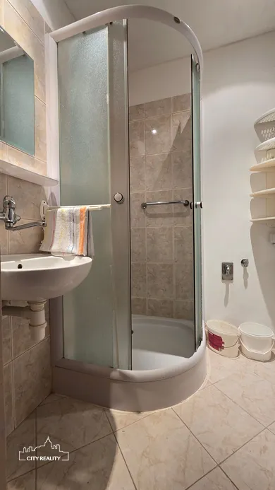 Na predaj 3-izbový byt, 63 m², Sebedražie, Boriny
