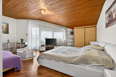 Na predaj 6-izbový dom, 132 m², Modra, Lúčna