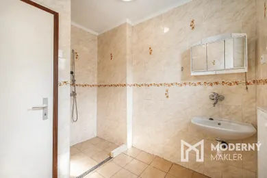 Na predaj dom, 170 m², Martin, -