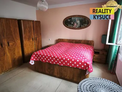 Na predaj 4-izbový dom, 432 m², Turzovka
