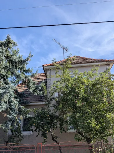 Domy na predaj 4-izbový, Nitra · €350 000