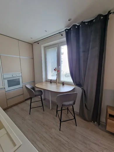 Na prenájom 2-izbový byt, 52 m², Sereď, Fándlyho