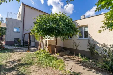 Na predaj dom, 230 m², Budmerice