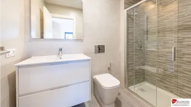 Na predaj 2-izbový byt, 77 m²