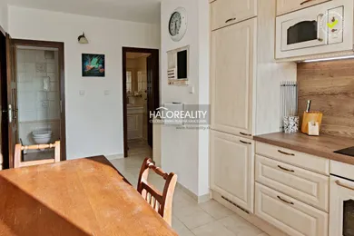 Na predaj 3-izbový byt, 66 m², Bratislava-Karlova Ves, Beniakova