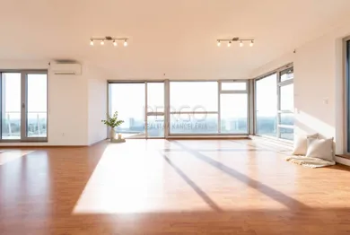 Mieszkania na wynajem, 5-pokojowe, Bratislava-Staré Mesto · €3200