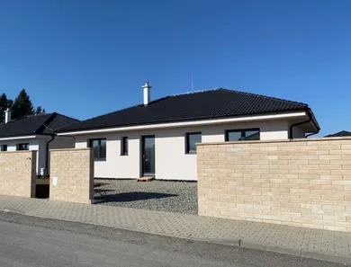 Na predaj dom, 98 m², Levice