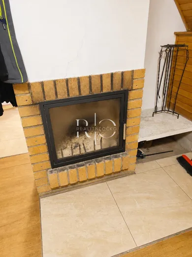 Na predaj 3-izbový rekreačný dom, 80 m², Borský Svätý Jur, -