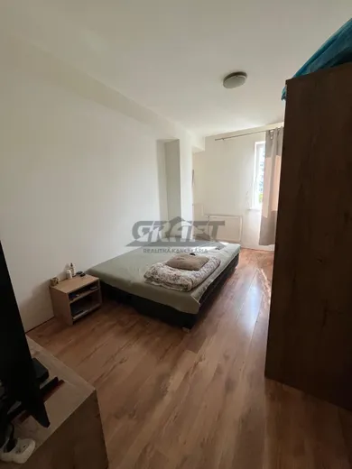Na predaj 1-izbový byt, 42 m², Bratislava-Vrakuňa, Stavbárska