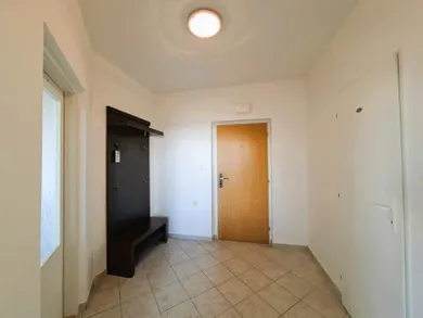 Na predaj 2-izbový byt, 59 m², Trenčín, Bavlnárska
