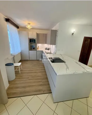 Na prenájom 3-izbový byt, 80 m², Bratislava-Petržalka, Šustekova