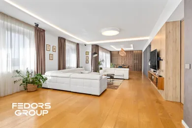 Mieszkania na wynajem, 5-pokojowe, Bratislava-Staré Mesto · €3390