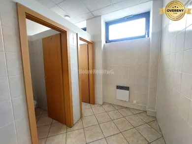Na prenájom komerčné, 19 m², Banská Bystrica, Janka Kráľa