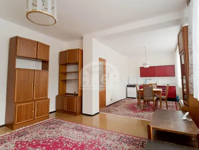 Na predaj 5-izbový dom, 200 m², Michalovce