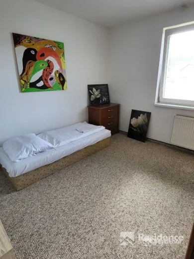 Na prenájom 3-izbový byt, 140 m², Liptovský Mikuláš, Ondrašovská