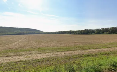 Na predaj pozemok, Kozárovce