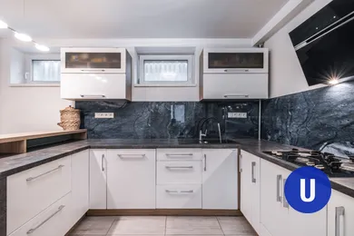 Na predaj dom, 434 m², Veľký Kýr, Petőfiho