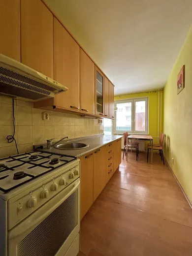 Na prenájom 2-izbový byt, 59 m², Žilina, Tulská