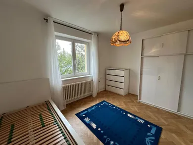 Na prenájom 1-izbový byt, 80 m², Bratislava-Vrakuňa, Mostná