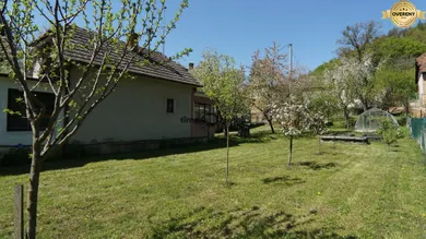 Na predaj 3-izbový dom, 160 m², Krajné