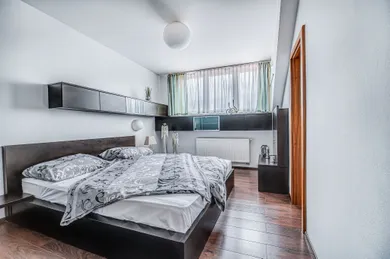Na prenájom 4-izbový byt, 200 m², Nitra, B. Němcovej