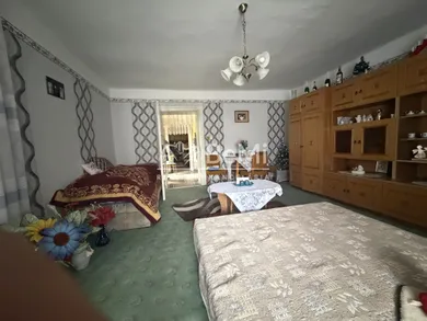 Na predaj dom, 60 m²