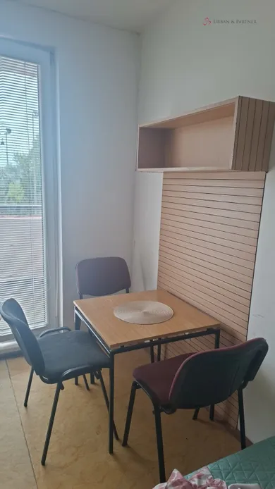 Na prenájom 1-izbový byt, 35 m², Bratislava-Devínska Nová Ves