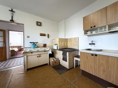 Na predaj 5-izbový dom, 180 m², Lenartov