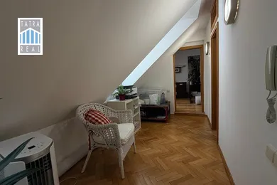 Na prenájom komerčné, 120 m², Bratislava-Staré Mesto, Laurinská