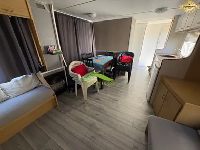 Na predaj pozemok, 200 m², Vinné