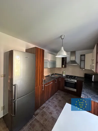 Byty na prenájom 2-izbový, Košice-Juh · €730