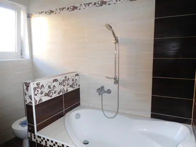 Na predaj 6-izbový dom, 110 m², Hruštín, Zamost