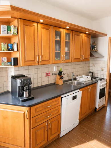 Na predaj 3-izbový byt, 72 m², Galanta, Nová Doba