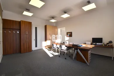 Na prenájom komerčné, 18 m², Žilina