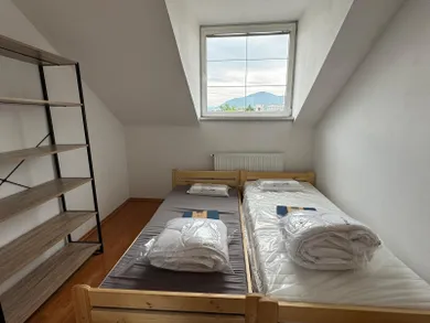 Na predaj 9-izbový dom, 309 m², Banská Bystrica