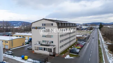 Lokale komercyjne na wynajem, Trenčín · €370
