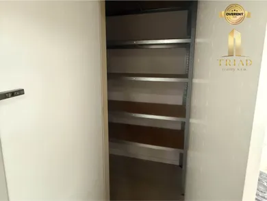 Na prenájom 3-izbový byt, 84 m², Nové Zámky