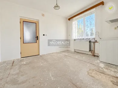 Na predaj dom, 380 m², Šurany