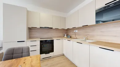Na prenájom 2-izbový byt, 46 m², Trnava, Včelárska