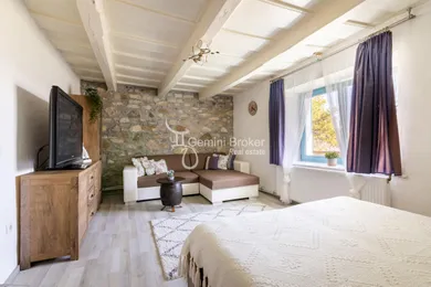Na predaj 2-izbový dom, 90 m², Vilyvitány