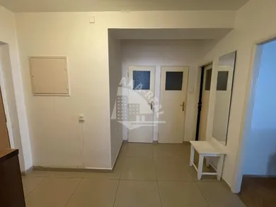 Na prenájom 2-izbový byt, 65 m², Banská Bystrica