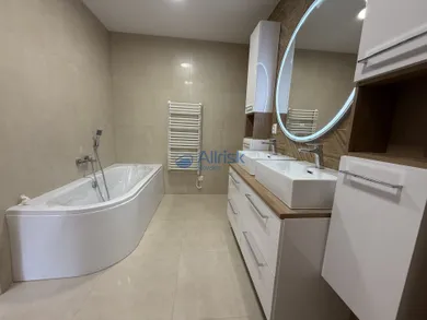 Na predaj 4-izbový dom, 96 m², Nový Svet