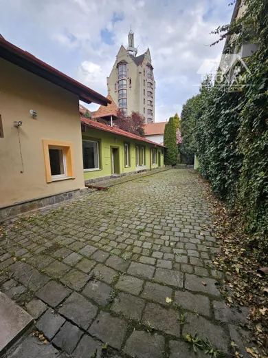 Na predaj komerčné, 235 m², Lučenec, Ulica Vajanského