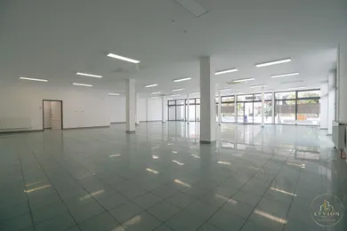 Na prenájom komerčné, 344 m², Dunajská Streda